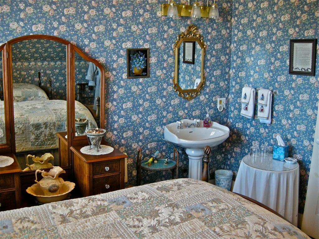 The Old Tower House Bed & Breakfast North Bend Esterno foto