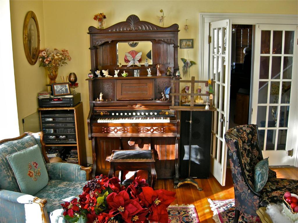 The Old Tower House Bed & Breakfast North Bend Esterno foto